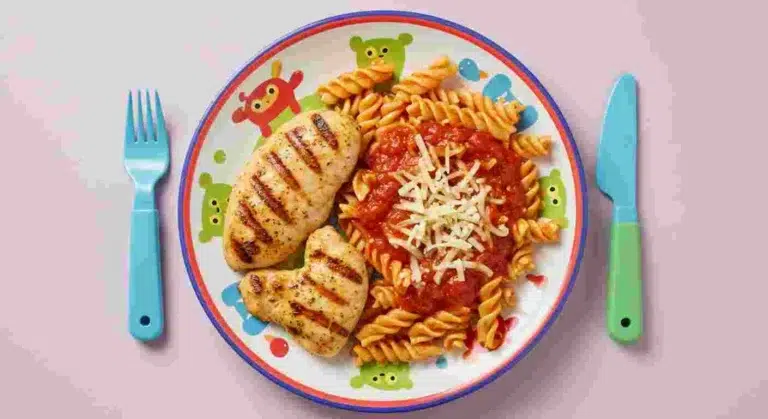 Grilled Chicken with Rotini Pasta & Marinara (Kids)